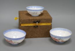 Three Chinese egg shell bowls, with fitted box