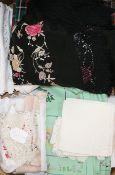 A Chinese silk shawl and assorted linen