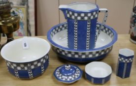 A Royal Doulton Virginia wash set basin diameter 41cm