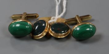 A pair of 14ct gold and bloodstone cufflinks and a pair of 9ct gold and malachite cufflinks.