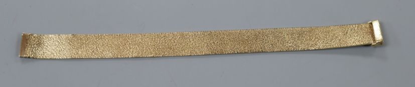 A 9ct gold Milanese bracelet, 24.2 grams, 18.5cm.
