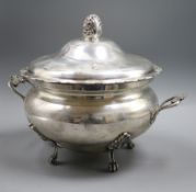 A continental 800 white metal soup tureen and cover with pomegranate finial, 58.5 oz.