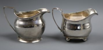 Two George III silver cream jugs, London, 1805 and London, 1811, 8.5 oz.