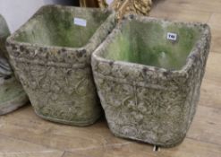 A pair of garden planters W.32cm