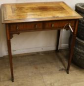 An inlaid Edwardian walnut side table W.73cm