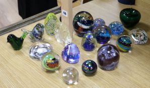 Nineteen mixed paper weights