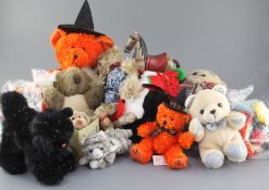 Fourteen collector's bears, tallest 18in.