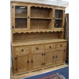 An oak dresser W.183cm