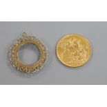 A Victorian 1900 gold full sovereign, together with a 9ct gold pendant mount.