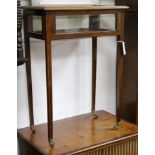 An Edwardian mahogany display table W.53cm