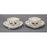 A pair of 'Augustus Rex' quatrefoil bowls and stands, 19th/20th century, decorated with birds and