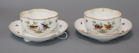 A pair of 'Augustus Rex' quatrefoil bowls and stands, 19th/20th century, decorated with birds and