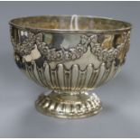 An Edwardian silver rose bowl, William Hutton & Sons, London 1903, 16cm, 10 oz.