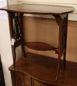 An Edwardian satin banded mahogany occasional table W.72cm