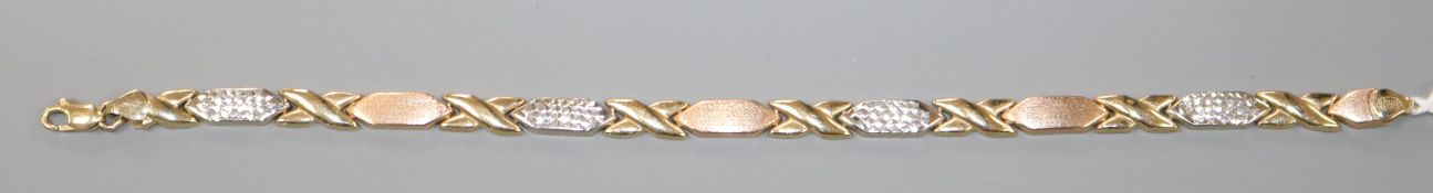 A modern three colour 14k gold bracelet, 18cm.