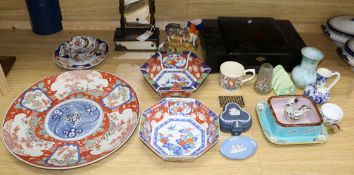 A quantity of Japanese and British porcelain including Imari