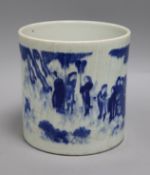 A Chinese blue and white brush pot height 18cm