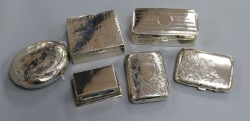 A small planished silver cigarette box, London 1907, William Comyns and five other items,