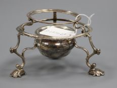 A George II silver tripod spirit burner stand, Ayme Videau London, 1756, 86mm, 9 oz.
