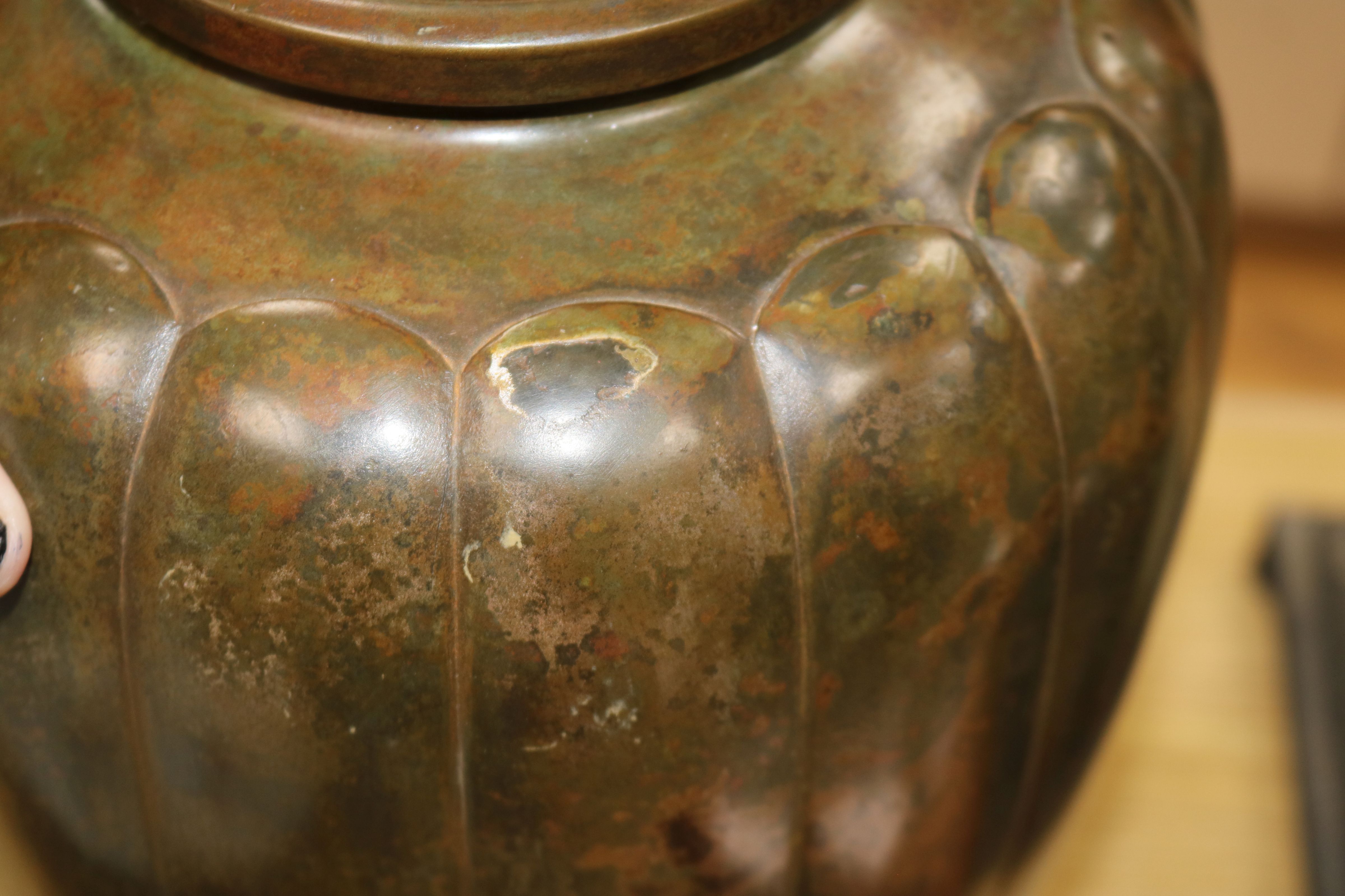 A Japanese Meiji period bronze vase, of lobed ovoid form, height 25.5cm - Image 5 of 6