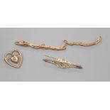 A 9ct gold watch strap(a.f.), a yellow metal bar brooch and heart shaped drop brooch.