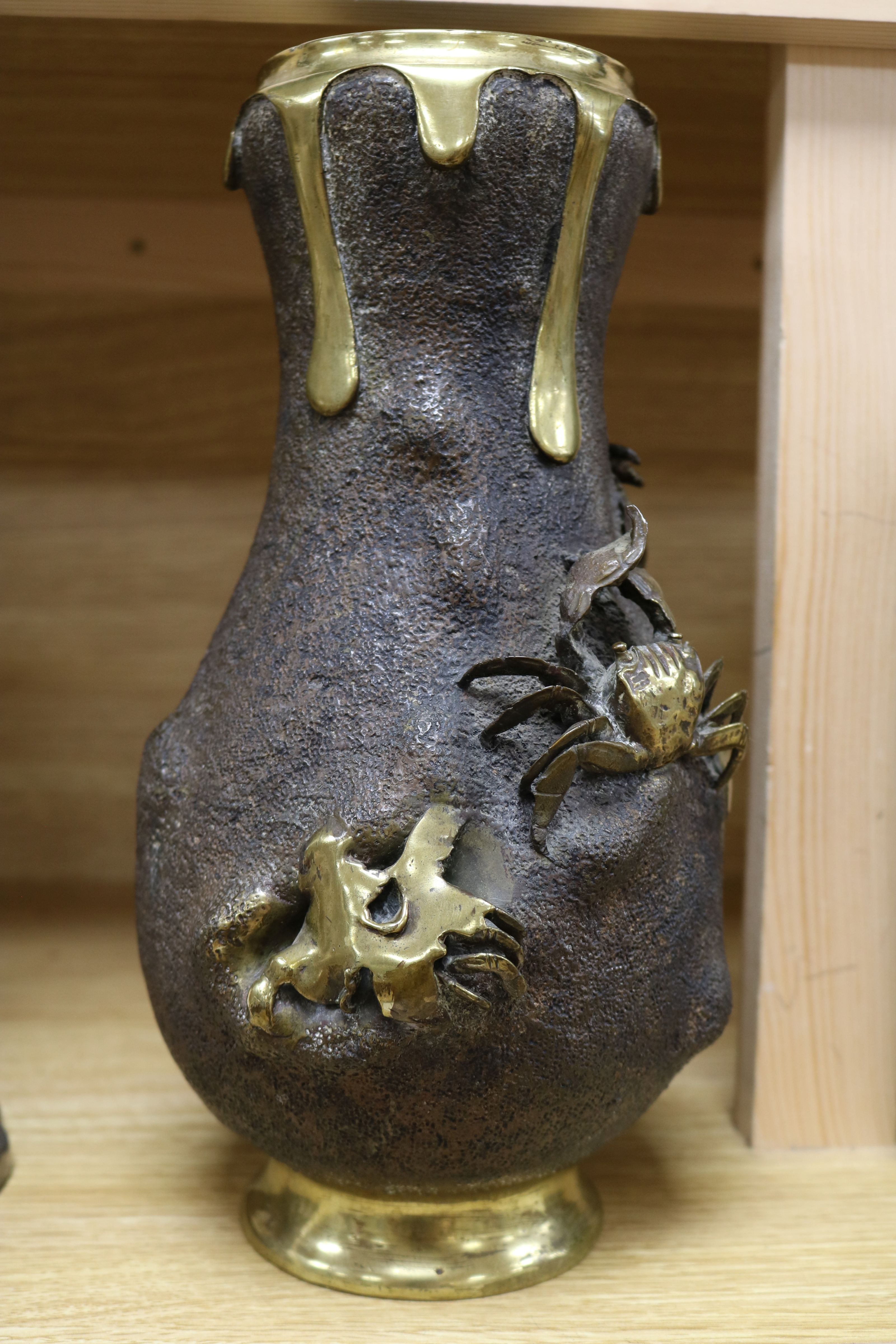 A Japanese Meiji period bronze vase of shaped ovoid form, applied with crabs and weed and having - Image 3 of 5