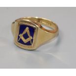 A 9ct gold and enamel masonic swivel head signet ring, engraved with monogram, size R.