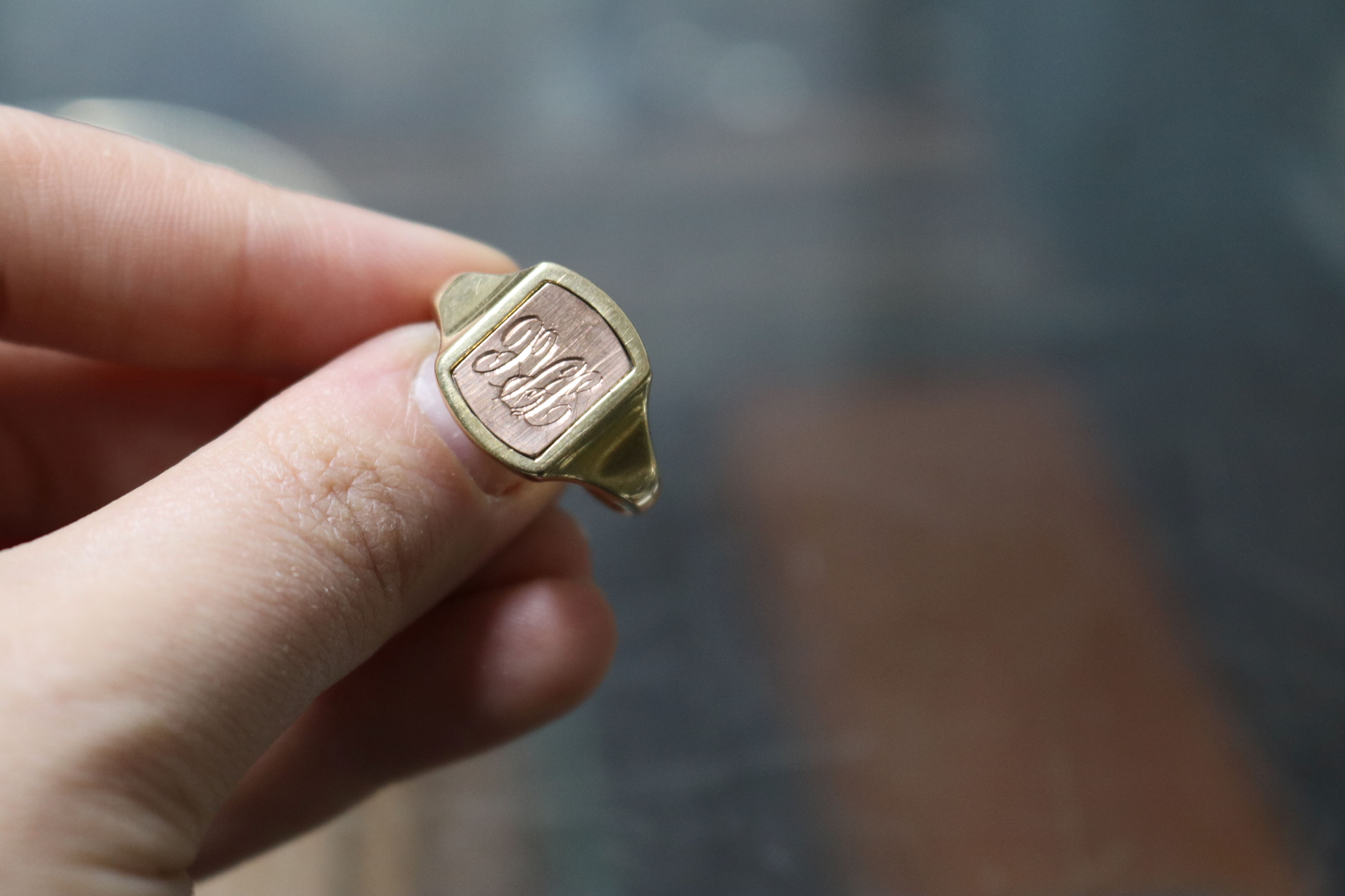 A 9ct gold and enamel masonic swivel head signet ring, engraved with monogram, size R. - Image 3 of 5