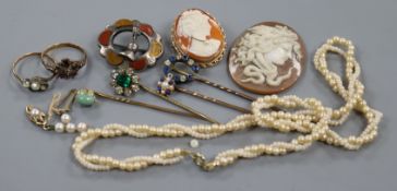 A Victorian yellow metal, diamond and gem set dress ring, a Scottish hardstone brooch and other