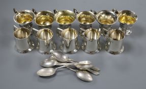 A set of five Edwardian miniature mugs, Deakin & Francis, Birmingham, 1911, a set of six silver