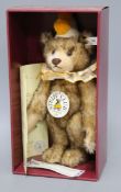 A Steiff Teddy Clown 1928 EAN 420023, mint and boxed