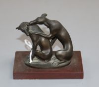 An Italian bronze model of two hounds, c.1910 height 7.5cm
