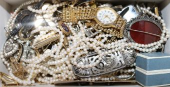 Assorted costume jewellery, watches, cultured pearl necklaces etc.