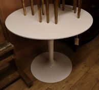 A tulip-shape table W.91cm