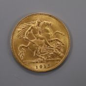 A George V 1915 gold half sovereign.