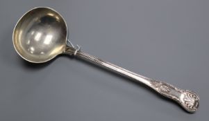 An Edwardian silver King's pattern soup ladle, Walker & Hall, Sheffield, 1904, 9.5 oz.