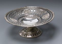 An American Birks pierced sterling pedestal bonbon dish, diameter 17.1cm, 6.5 oz.