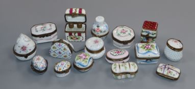 Sixteen Limoges pill boxes and scent boxes
