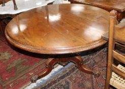 A Victorian mahogany circular breakfast table W.125cm