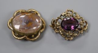 Two Victorian pinchbeck brooches, both approx. 6cm.