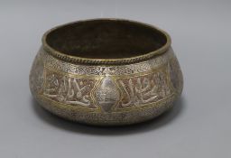 A Cairoware bowl diameter 21cm