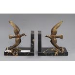 A pair of French Art Deco bronze gull bookends, marked Gual height 18.5cm