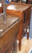 A George III mahogany night cupboard W.51cm