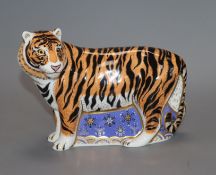 A Royal Crown Derby Siberian Tiger paperweight, limited edition 475/750, gold stopper