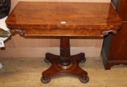 A Victorian mahogany card table W.91cm