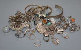 A small group of assorted silver and white metal jewellery.