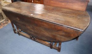 An oak Irish style wake table L.183cm