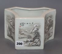 A Chinese Republic brush pot depicting winter scenes height 13.5cm