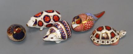 Five Crown Derby animal paperweights, a pig, turtle, hedgehog and two birds