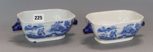 A pair of Turner patent blue and white tureens, c.1800 Length 18cm